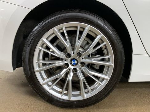 Used 2023 BMW 330i xDrive Sedan w/ Driving Assistance Package AWD/4WD image 40