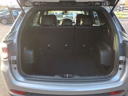 Used 2024 Jeep Compass Limited image 29