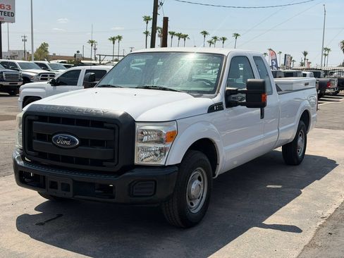 Used 2014 Ford F250 XL w/ Power Equipment Group RWD image 2