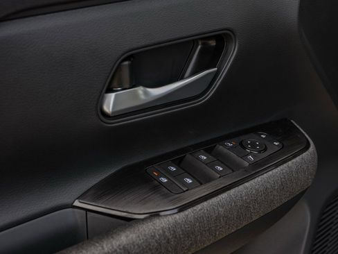 New 2026 Nissan Kicks SV image 15