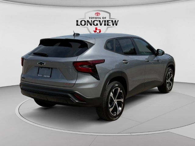 Used 2025 Chevrolet Trax RS w/ Driver Confidence Package FWD image 5