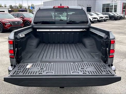 Certified 2025 Nissan Frontier SV w/ SV Convenience Package RWD image 32