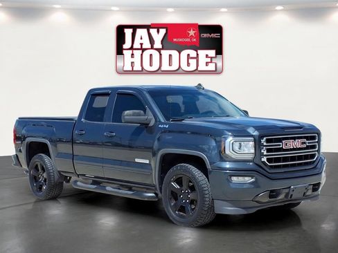 Used 2017 GMC Sierra 1500 SLE w/ SLE Value Package AWD/4WD image 1