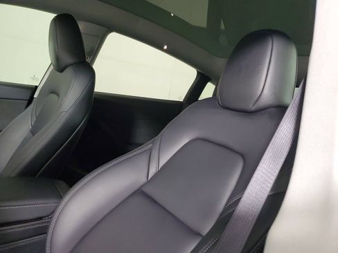 Used 2023 Tesla Model Y Long Range AWD/4WD image 22