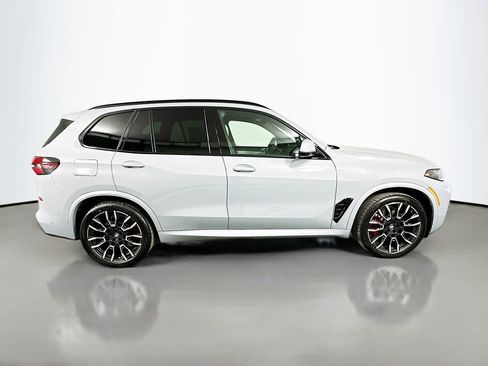 New 2026 BMW X5 xDrive50e image 4