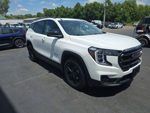 Used 2023 GMC Terrain AT4 w/ Tech Package AWD/4WD image 4