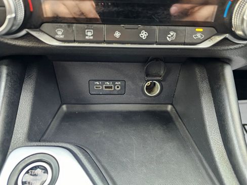 Used 2020 Nissan Sentra SR w/ Lighting Package image 21