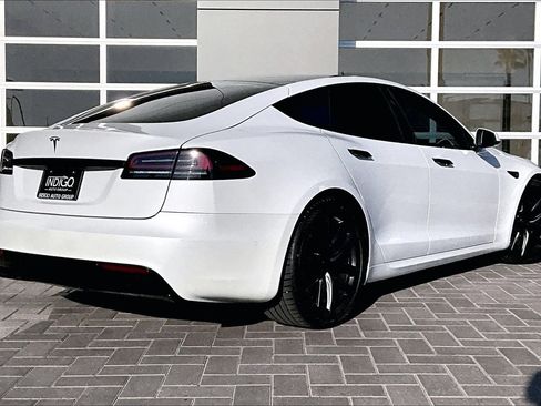Used 2022 Tesla Model S image 12