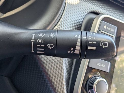 Used 2020 Nissan Kicks SV FWD image 13