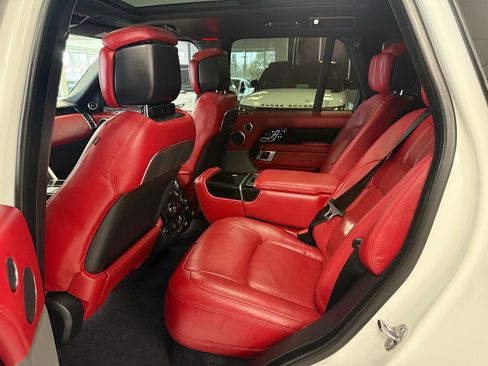 Used 2018 Land Rover Range Rover Autobiography image 11
