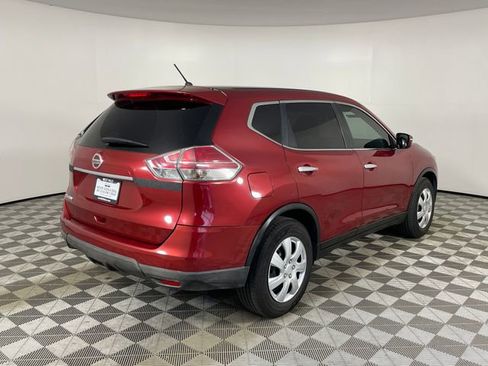 Used 2015 Nissan Rogue S w/ S Family Package FWD image 22
