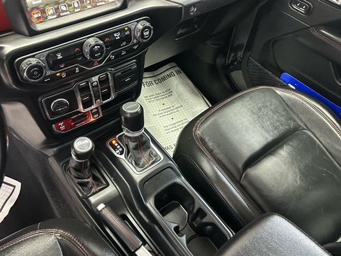 Used 2022 Jeep Gladiator Rubicon w/ Safety Group AWD/4WD image 25