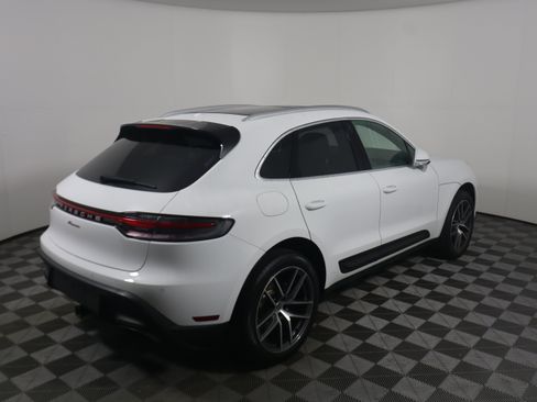 Used 2023 Porsche Macan image 7