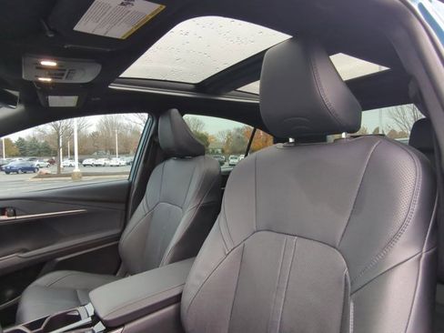 Used 2025 Toyota Camry XSE image 10