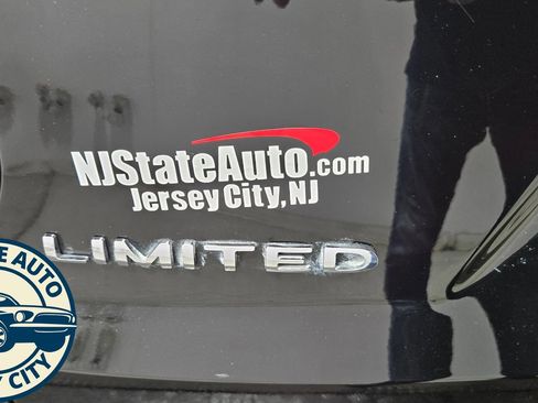 Used 2017 Ford Explorer Limited w/ Equipment Group 301A AWD/4WD image 35