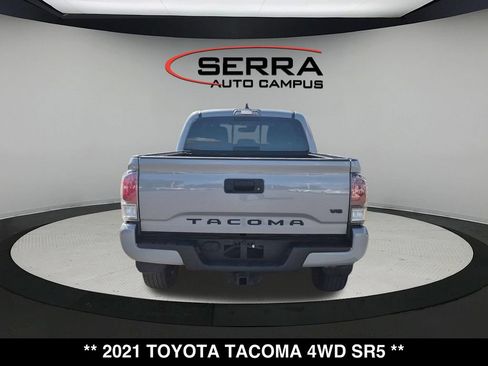 Used 2021 Toyota Tacoma SR5 AWD/4WD image 12