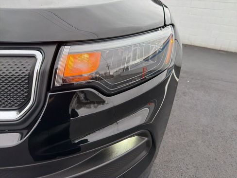 Used 2022 Jeep Compass Latitude w/ Sun and Sound Group image 9