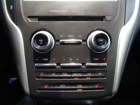 Used 2015 Lincoln MKC AWD w/ Equipment Group 101A Select image 16