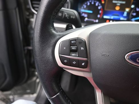 Certified 2020 Ford Explorer XLT w/ Equipment Group 202A image 7