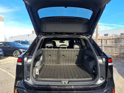 New 2026 Volkswagen Tiguan SE R-Line image 24