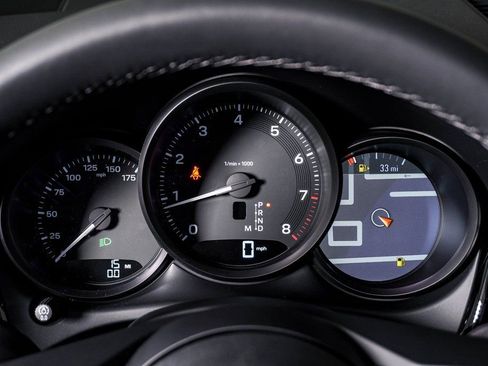 New 2026 Porsche Macan image 21