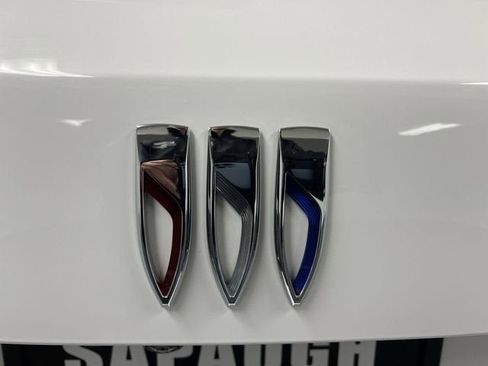 Certified 2025 Buick Envision Sport Touring image 31