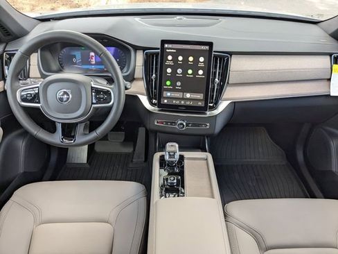 Certified 2026 Volvo XC90 B6 Plus w/ Protection Package Premier AWD/4WD image 21
