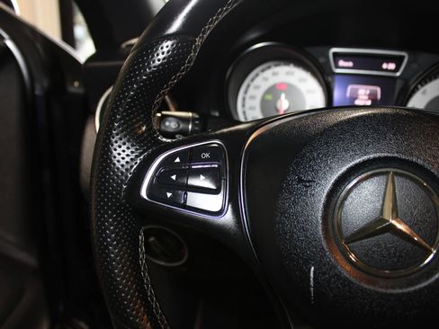 Used 2015 Mercedes-Benz CLA 250 4MATIC image 22