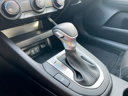 Used 2020 Kia Forte LXS FWD image 16