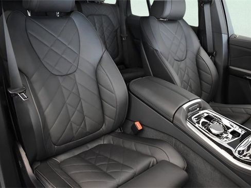 New 2026 BMW X5 xDrive40i w/ M Sport Package image 9