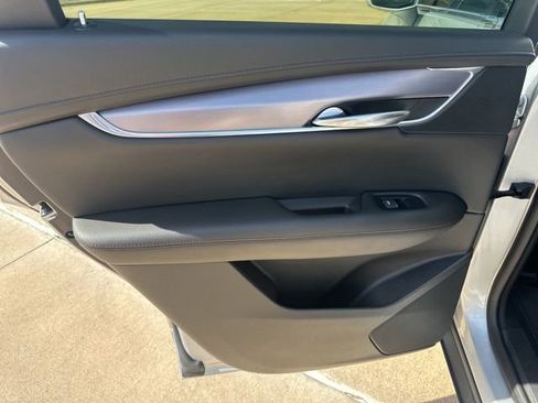 Used 2019 Cadillac XT5 Premium Luxury image 27