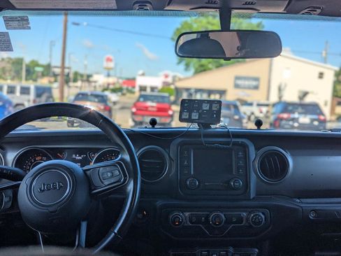 Used 2019 Jeep Wrangler Unlimited Sport S AWD/4WD image 13