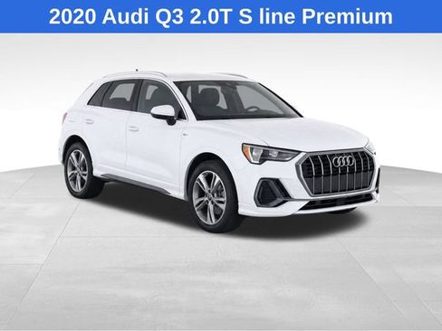 Used 2020 Audi Q3 2.0T Premium w/ Convenience Package AWD/4WD image 2