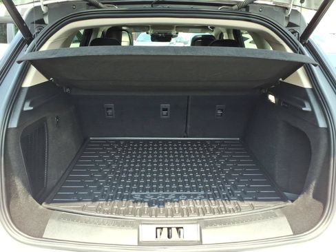 Used 2024 Lincoln Corsair Reserve w/ Equipment Group 202A AWD/4WD image 8