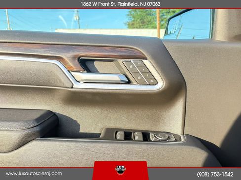 Used 2026 GMC Sierra 1500 SLT AWD/4WD image 22