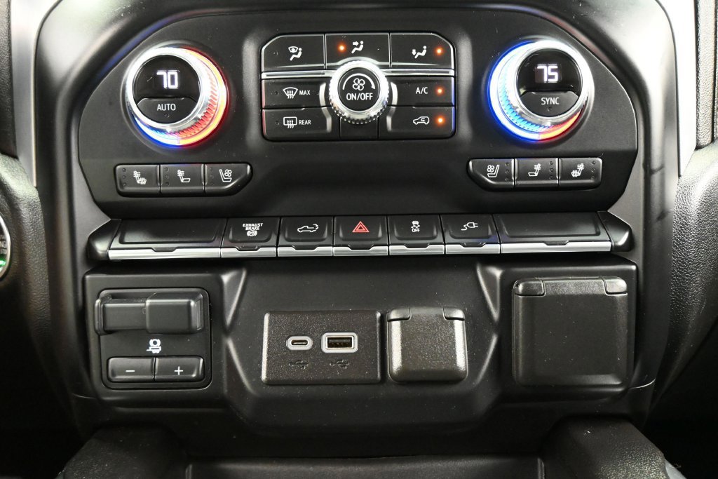 Used 2022 GMC Sierra 3500 SLT w/ SLT Convenience Package AWD/4WD image 16