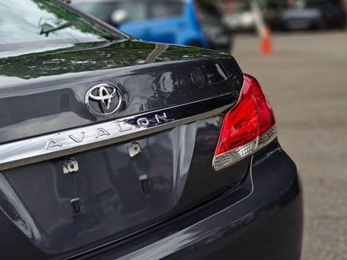Used 2012 Toyota Avalon FWD image 7
