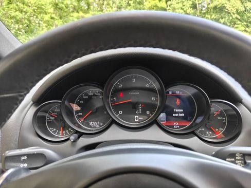 Used 2013 Porsche Cayenne Diesel AWD/4WD image 20