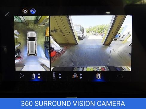 New 2026 Chevrolet Equinox ACTIV w/ Convenience Package III FWD image 7