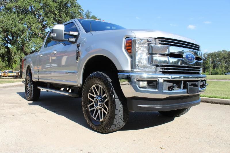 Used 2017 Ford F250 Lariat w/ Lariat Value Package AWD/4WD image 5