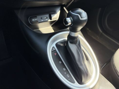 Used 2016 Kia Soul FWD image 40