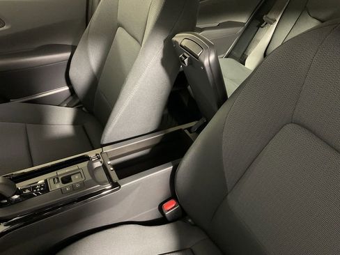 New 2026 Toyota Prius LE image 30