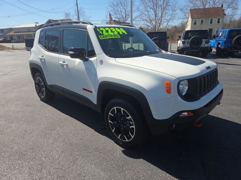 Certified 2023 Jeep Renegade Trailhawk AWD/4WD image 1