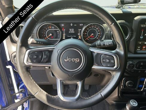 Used 2020 Jeep Wrangler Unlimited Sahara AWD/4WD image 25