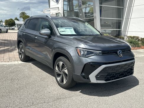 New 2026 Volkswagen Taos SE AWD/4WD image 5