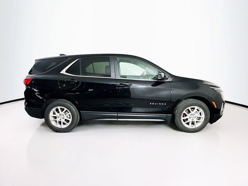 Used 2024 Chevrolet Equinox LT FWD image 10