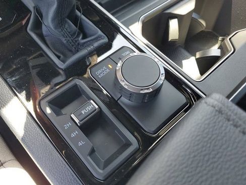 New 2026 Toyota Tundra SR5 AWD/4WD image 18