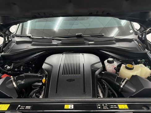 Used 2025 Land Rover Range Rover Long Wheelbase SE image 34
