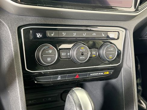 Used 2022 Volkswagen Atlas SEL image 16