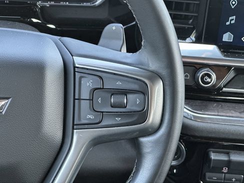 Used 2023 Chevrolet Silverado 1500 LTZ AWD/4WD image 21